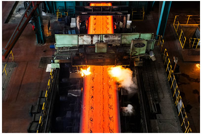 有源濾波器在鋼鐵、中頻冶煉行業中的應用 負載類型:離心壓縮機 額定電壓:10KV 電機額定電流:52安 電機極數:4極 高壓軟起動型號:CMV-750-10 現場參數設定: 起始電壓:45% 電流限幅倍數:3.5倍 啟動時間:15秒 (圖1)