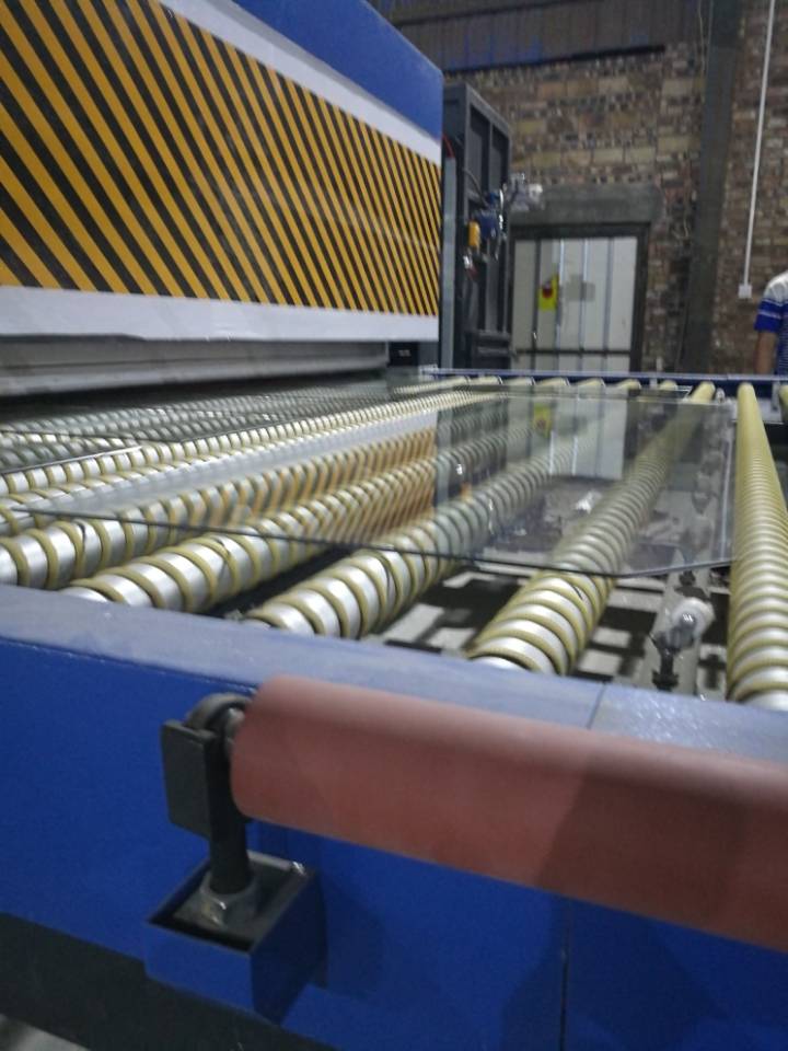 XFC350變頻器在玻璃鋼化爐上應用(圖5) XFC350變頻器在玻璃鋼化爐上應用(圖5)