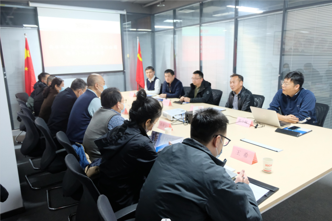 陜西省總商會副會長、西安華歐精密機械有限公司董事長樊延都一行來西馳參觀交流(圖1)